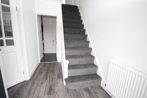 2 Greystone Crescent, Bradford, BD10 8HY