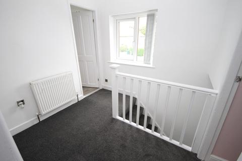 2 Greystone Crescent, Bradford, BD10 8HY