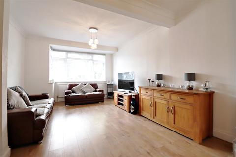88 Raeburn Road, Sidcup, DA15 8RF