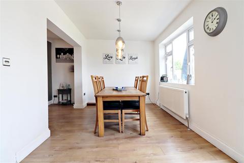 88 Raeburn Road, Sidcup, DA15 8RF