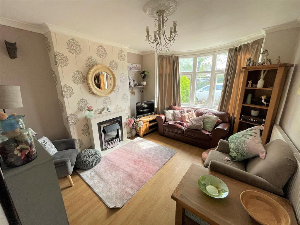 Leicester Road, Markfield 3 bed semidetached house £230,000