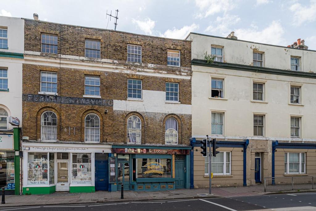 High Street, Herne Bay 1 bed flat £100,000