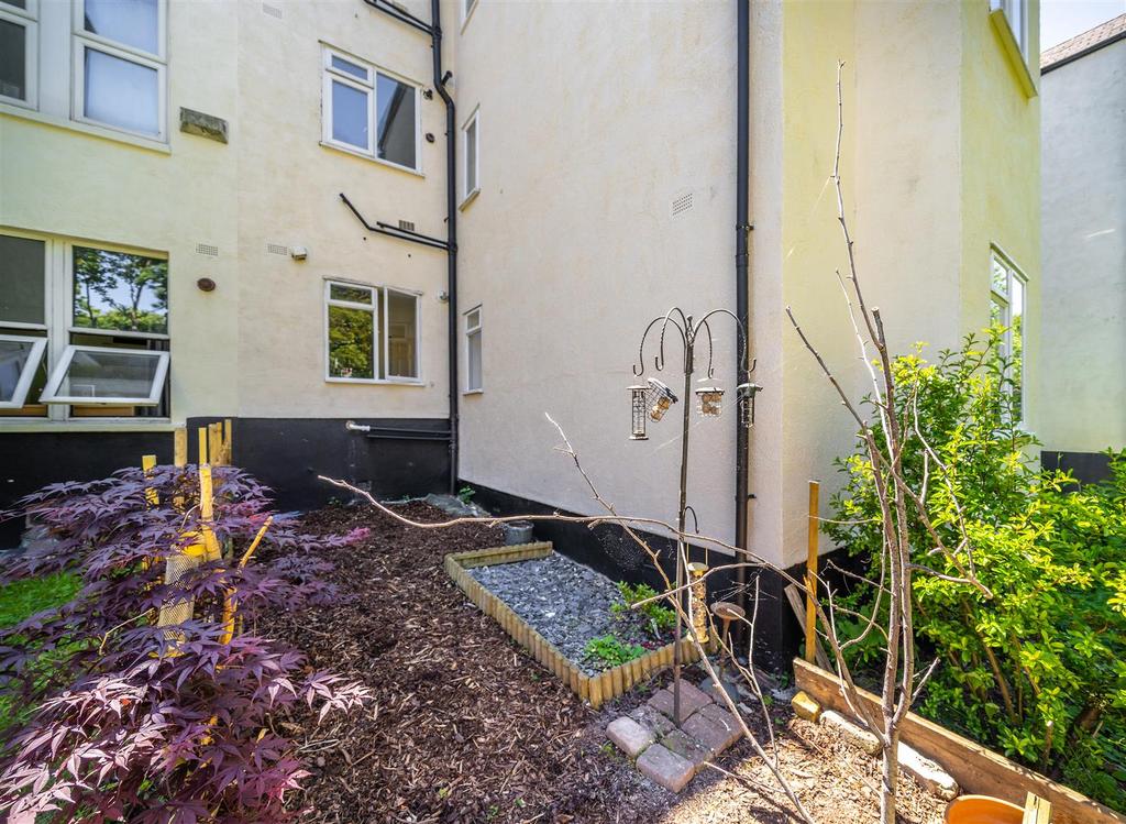 169b Knollys Road-11.JPG