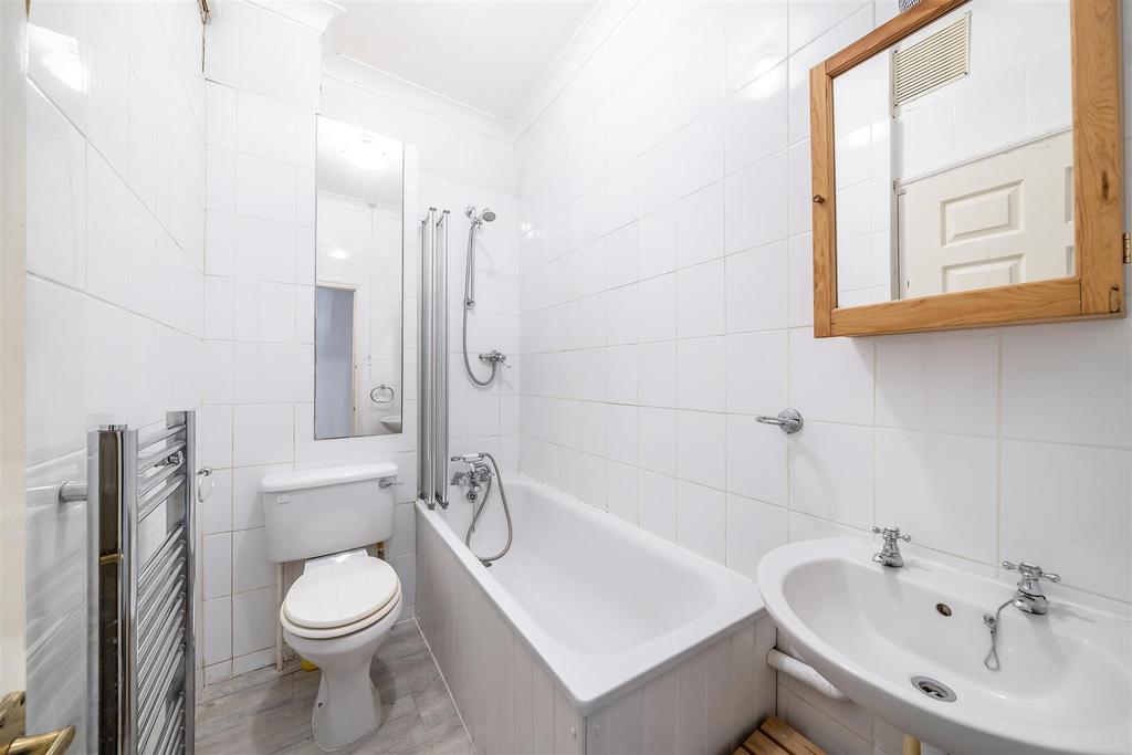 169b Knollys Road-1.JPG