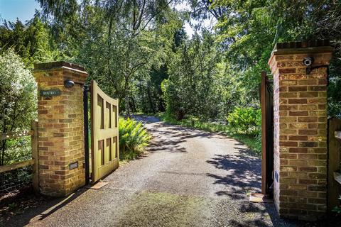Quilters Grove Lane, West Chiltington, Pulborough, RH20 2RD