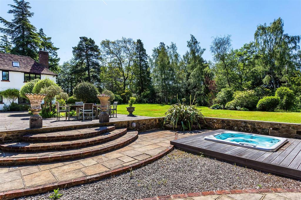 House. partnership West Chiltington