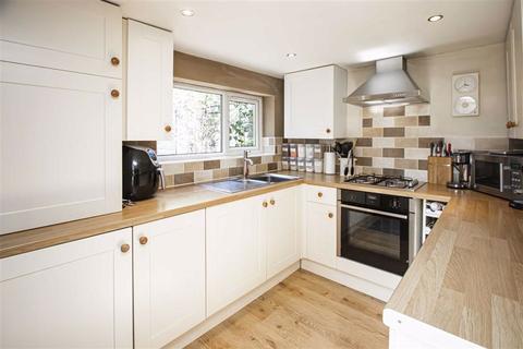 184 Buckingham Road, Bletchley, Milton Keynes, MK3 5JB