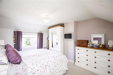 184 Buckingham Road, Bletchley, Milton Keynes, MK3 5JB