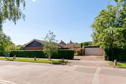 Wain Coppice Row, Theydon Bois, Epping, CM16 7ER
