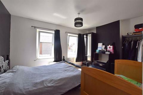 1 Bishopstone Road, Gloucester, GL1 4BZ