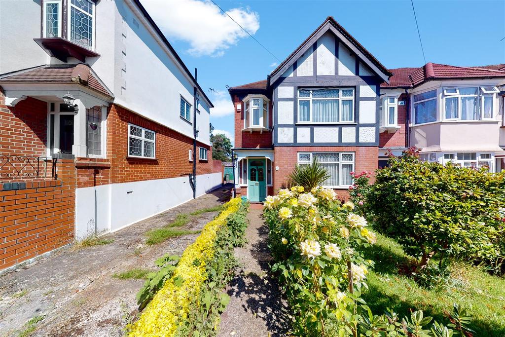 East Court, Wembley 3 bed end of terrace house £585,000