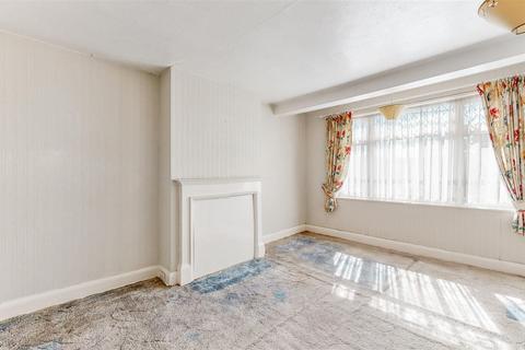 25 East Court, Wembley, HA0 3QJ