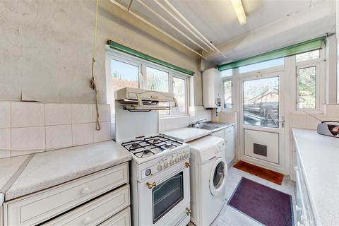 25 East Court, Wembley, HA0 3QJ