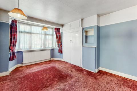 25 East Court, Wembley, HA0 3QJ