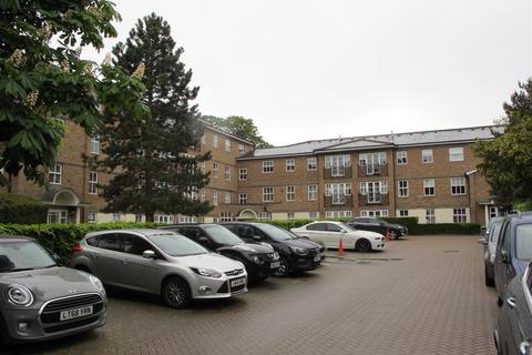 2 bedroom flat for sale - High Road, London