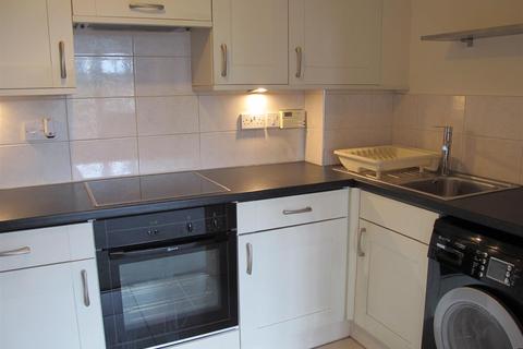 2 bedroom flat for sale - High Road, London