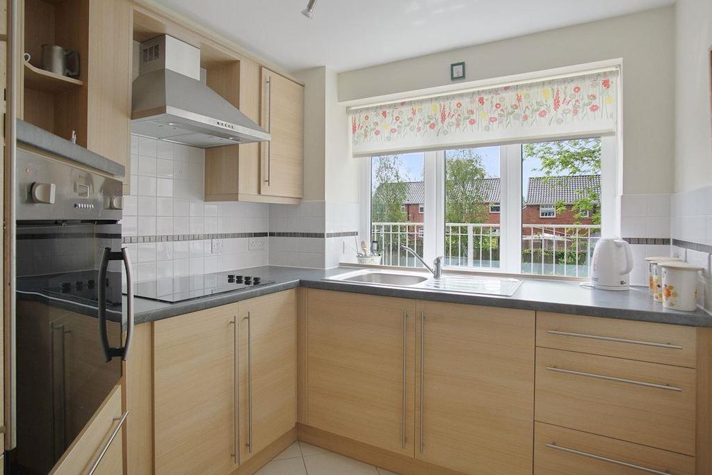 Dukes Court, Bulford, Wellington 2 bed apartment £299,950