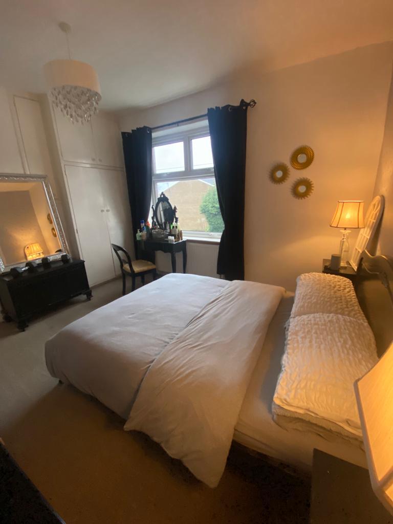 Main bedroom - furnished