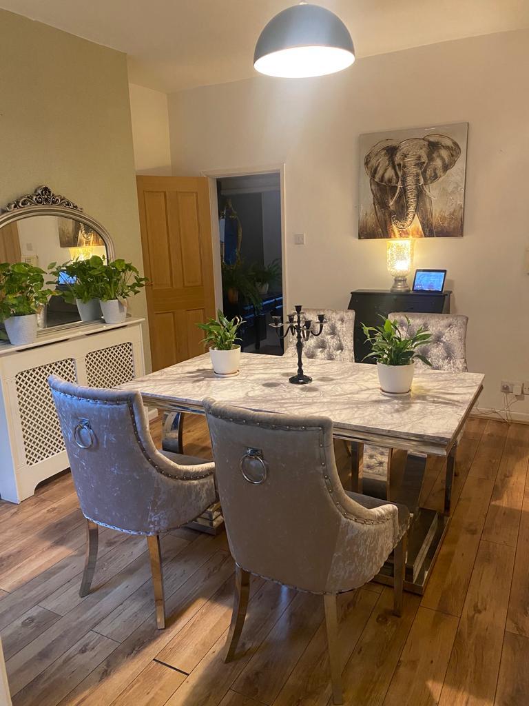 Dining room - furnished