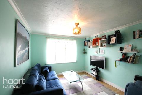 9 Turnstone Close, London, E13 0HN