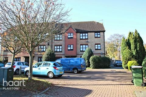 9 Turnstone Close, London, E13 0HN