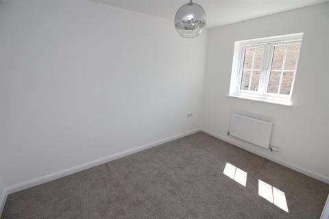 15 Barley Fields, Thornbury, Bristol, BS35 1AJ