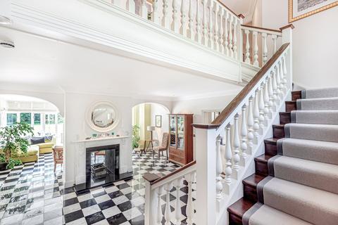 Farm Hill House Coggeshall Road, Kelvedon, Colchester, CO5 9PH