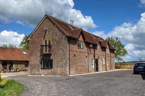 4 bedroom barn conversion to rent, Bob Lane, Twineham