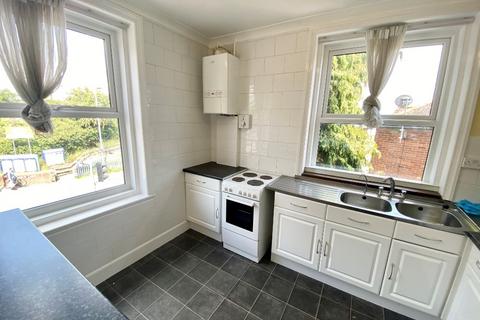 3 bedroom maisonette to rent, Pinhoe Road, Exeter, EX4