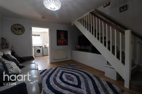 2 bedroom detached house to rent, Cotswold Drive, Great Ashby