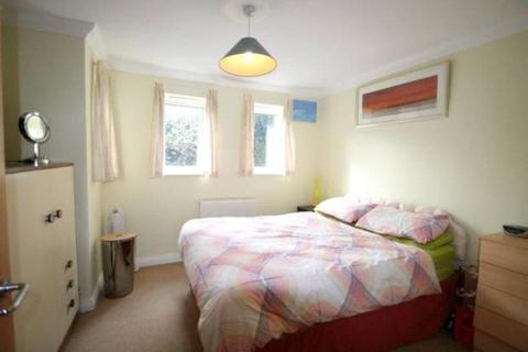 1 bedroom apartment to rent, Gateway House, Walnut Tree Close, Friary and St Nicolas, GU1