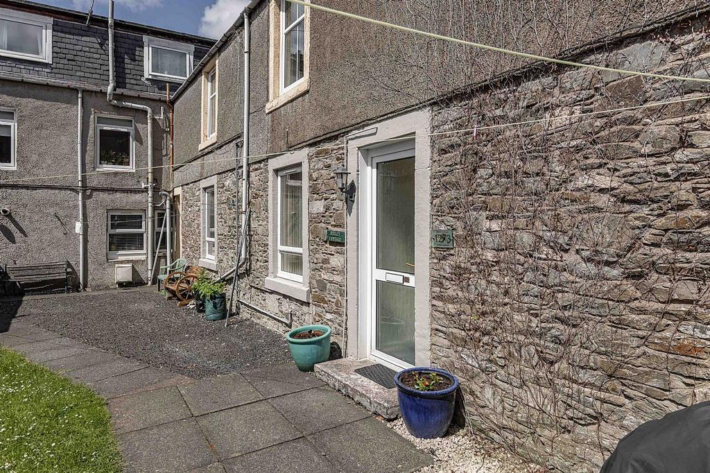 12/3 Slitrig Crescent, Hawick TD9 0EN 1 bed ground floor flat £60,000