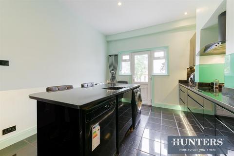 54 Hampton Road, Worcester Park, KT4 8ET