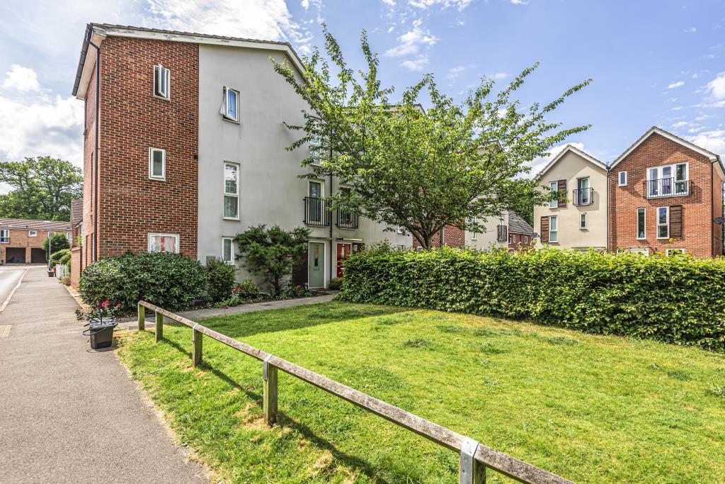 Vulcan Drive, Bracknell, Berkshire, RG12 4 bed townhouse £440,000