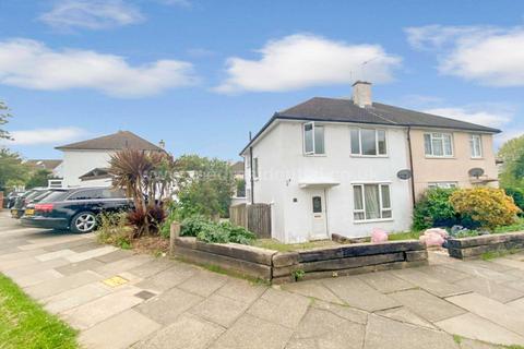 3 bedroom house to rent, Bridgewater Drive, Westcliff On Sea