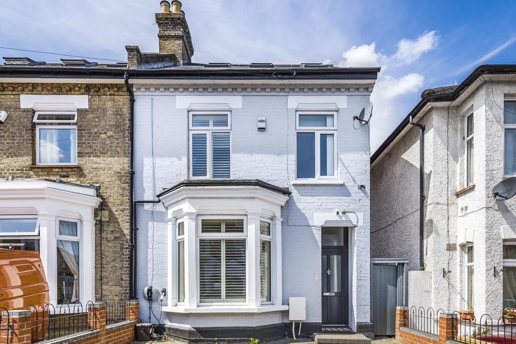 Beaconsfield Road, Friern 4 bed semidetached house £750,000