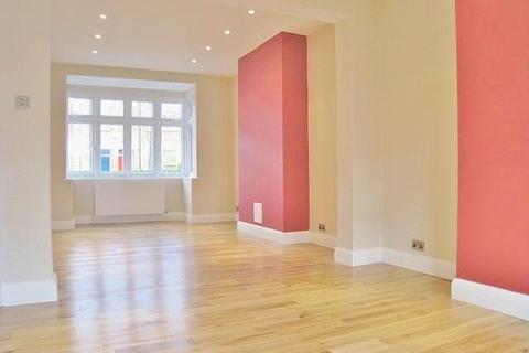 3 bedroom terraced house to rent, Clovelly Road, London, W4