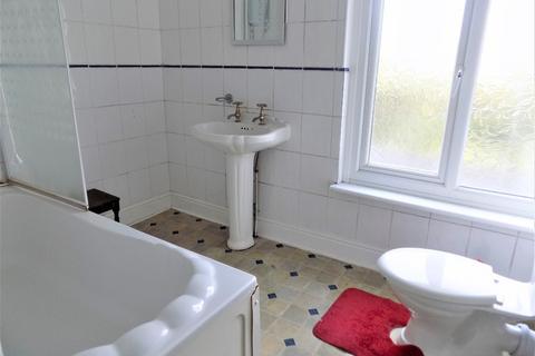 2 bedroom flat to rent - Railway Street, Splott, Cardiff