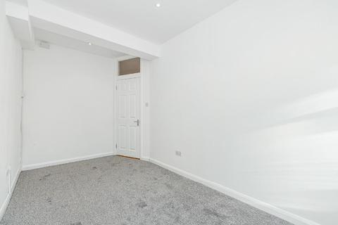 58a Replingham Road, London, SW18 5LP