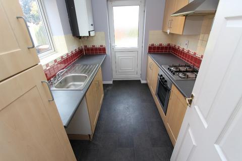 3 bedroom semi-detached house to rent, Sedgemoor Road, Long Eaton, NG10