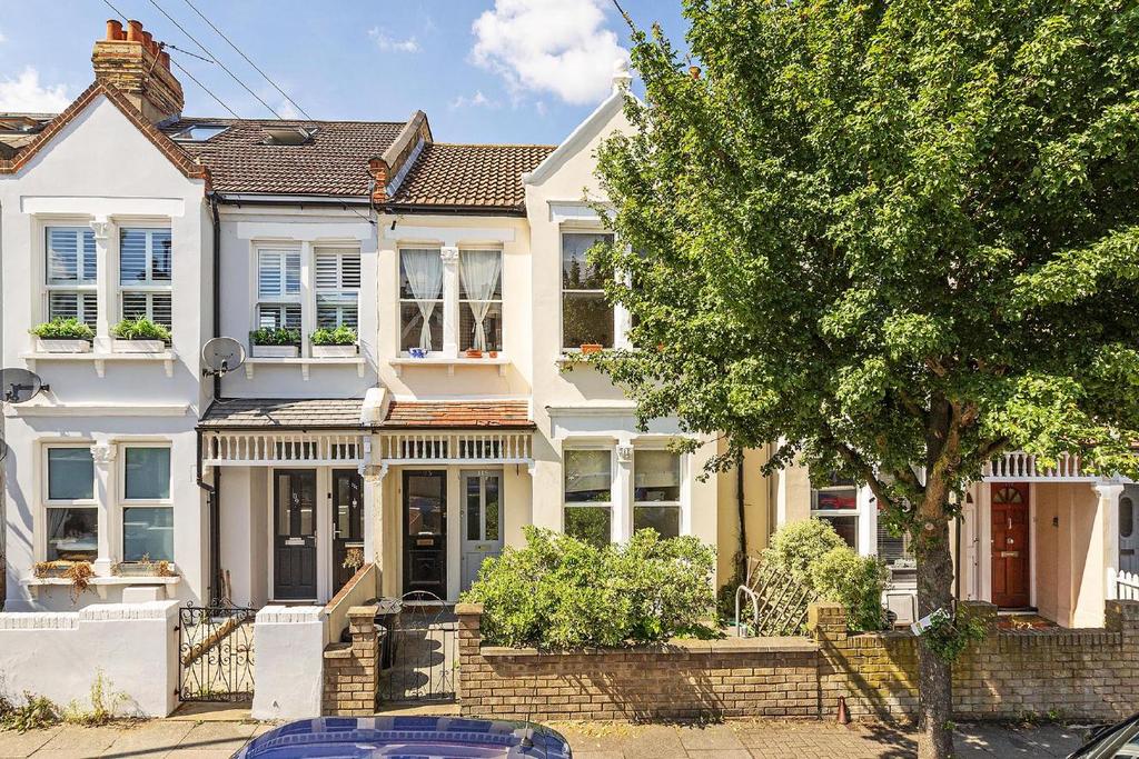 Brookwood Road, Southfields 2 bed maisonette - £600,000