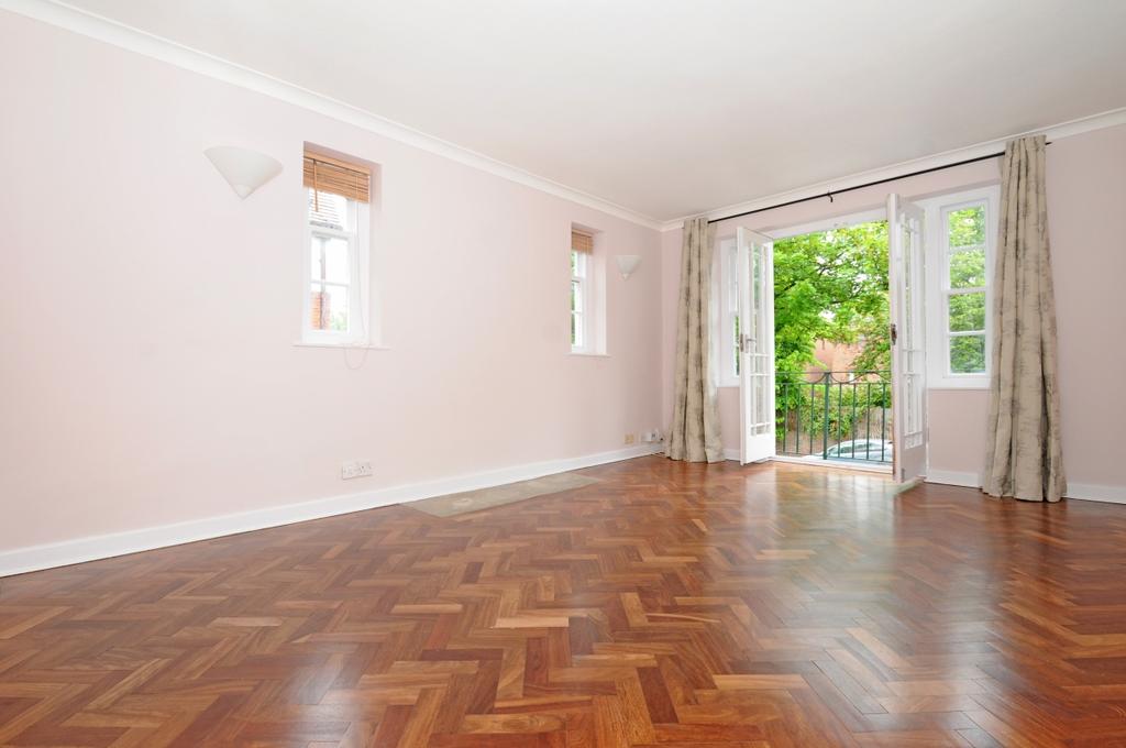 Stanhope Road Highgate N6 2 bed flat £1,550 pcm (£358 pw)