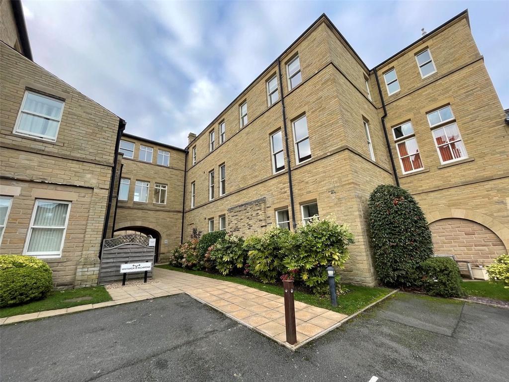 Richmond House, Savile Park, Halifax, HX1 1 bed apartment £500 pcm (£