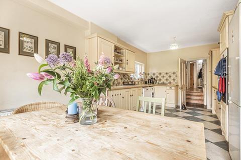 56 Gayville Road, London, SW11 6JP