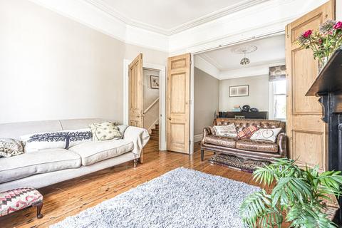 56 Gayville Road, London, SW11 6JP