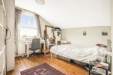 56 Gayville Road, London, SW11 6JP