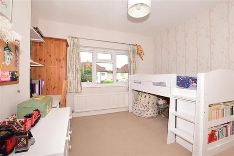 39 Curran Avenue, Wallington, SM6 7JL