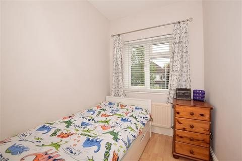 39 Curran Avenue, Wallington, SM6 7JL