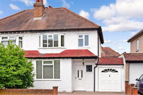 39 Curran Avenue, Wallington, SM6 7JL