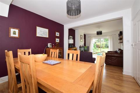 39 Curran Avenue, Wallington, SM6 7JL